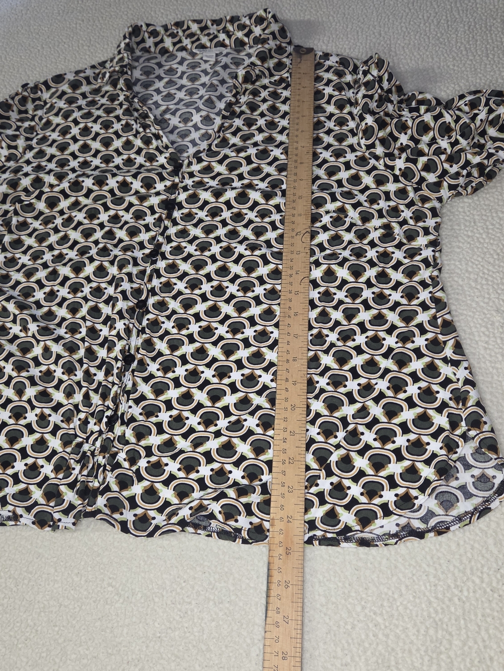 CatoPrinted V-Neck Button Front Blouse in Black & Cream Size 18/20 - Picture 5 of 9